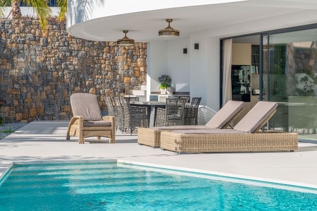 Chalet de 5 habitaciones en Moraira, Teulada-Moraira en venta con garaje - 1.895.000 € (Ref: 9603214)