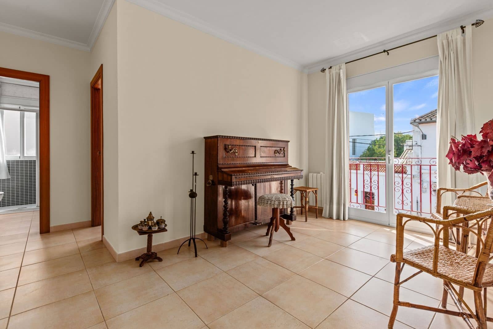 Casa de 5 habitaciones en Pedreguer en venta con garaje - 450.000 € (Ref: 9665564)