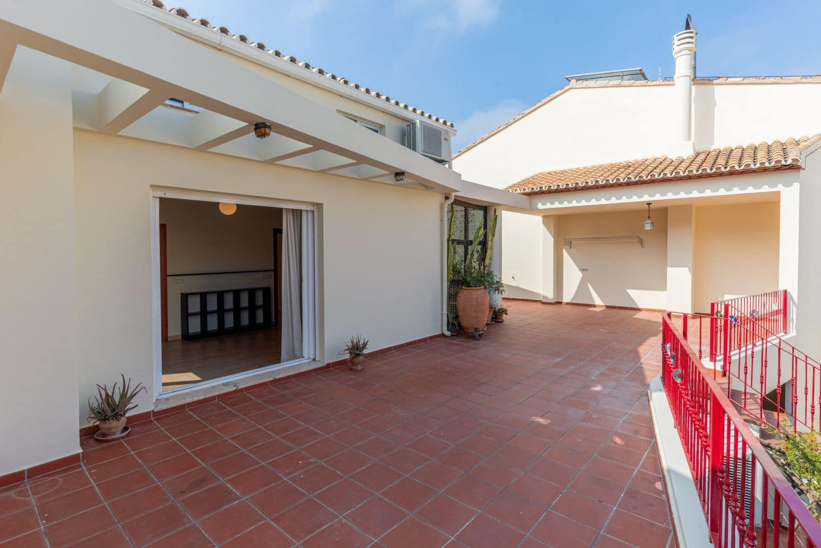 Casa de 5 habitaciones en Pedreguer en venta con garaje - 450.000 € (Ref: 9665564)