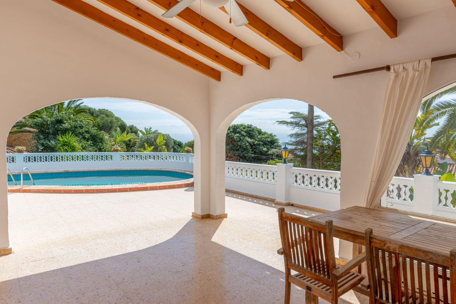 3 sovrum Villa till salu i Benissa med pool garage - 785 000 € (Ref: 9742136)