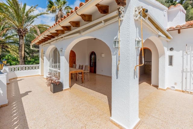 3 sovrum Villa till salu i Benissa med pool garage - 785 000 € (Ref: 9742136)