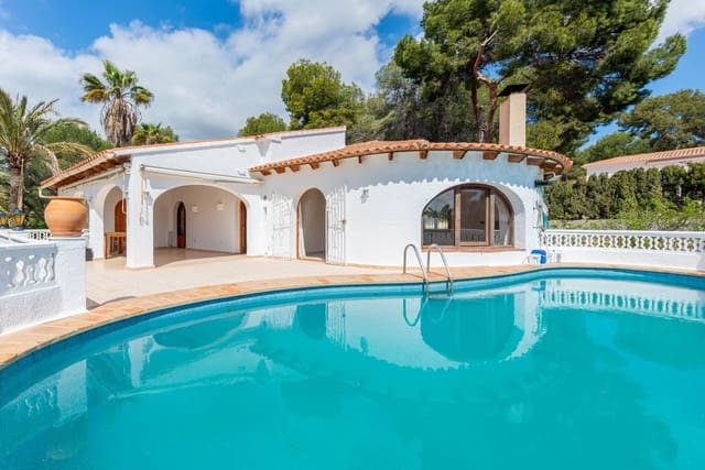 3 sovrum Villa till salu i Benissa med pool garage - 785 000 € (Ref: 9742136)