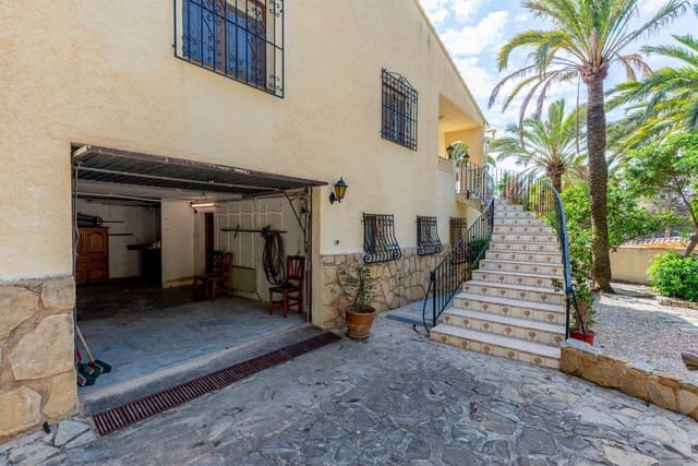 3 sovrum Villa till salu i Benissa med pool garage - 785 000 € (Ref: 9742136)