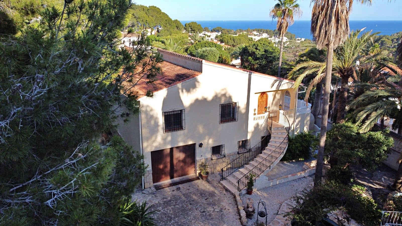 3 bedroom Villa for sale in Benissa with pool garage - € 785,000 (Ref: 9742136)