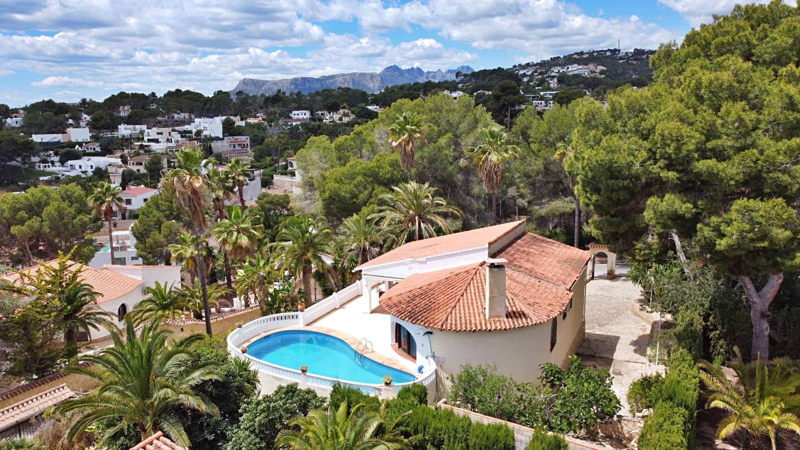 3 bedroom Villa for sale in Benissa with pool garage - € 785,000 (Ref: 9742136)