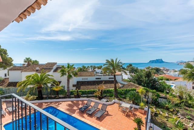 4 soveværelse Villa til salg i Moraira, Teulada-Moraira med swimmingpool garage - € 2.690.000 (Ref: 9743050)