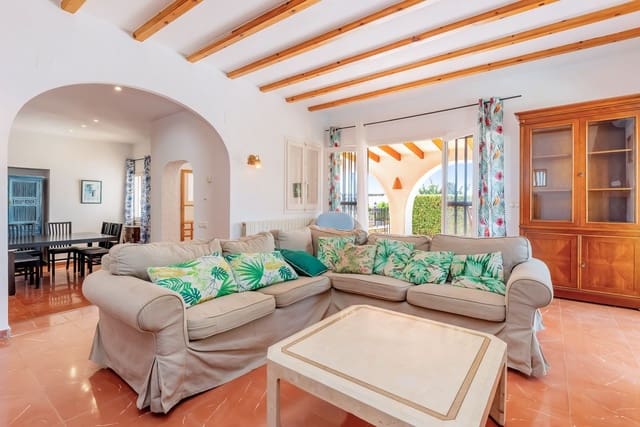 4 soveværelse Villa til salg i Moraira, Teulada-Moraira med swimmingpool garage - € 2.690.000 (Ref: 9743050)