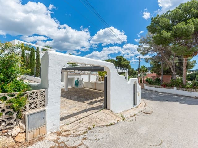 5 soveværelse Villa til salg i Moraira, Teulada-Moraira med swimmingpool garage - € 1.499.000 (Ref: 9824225)