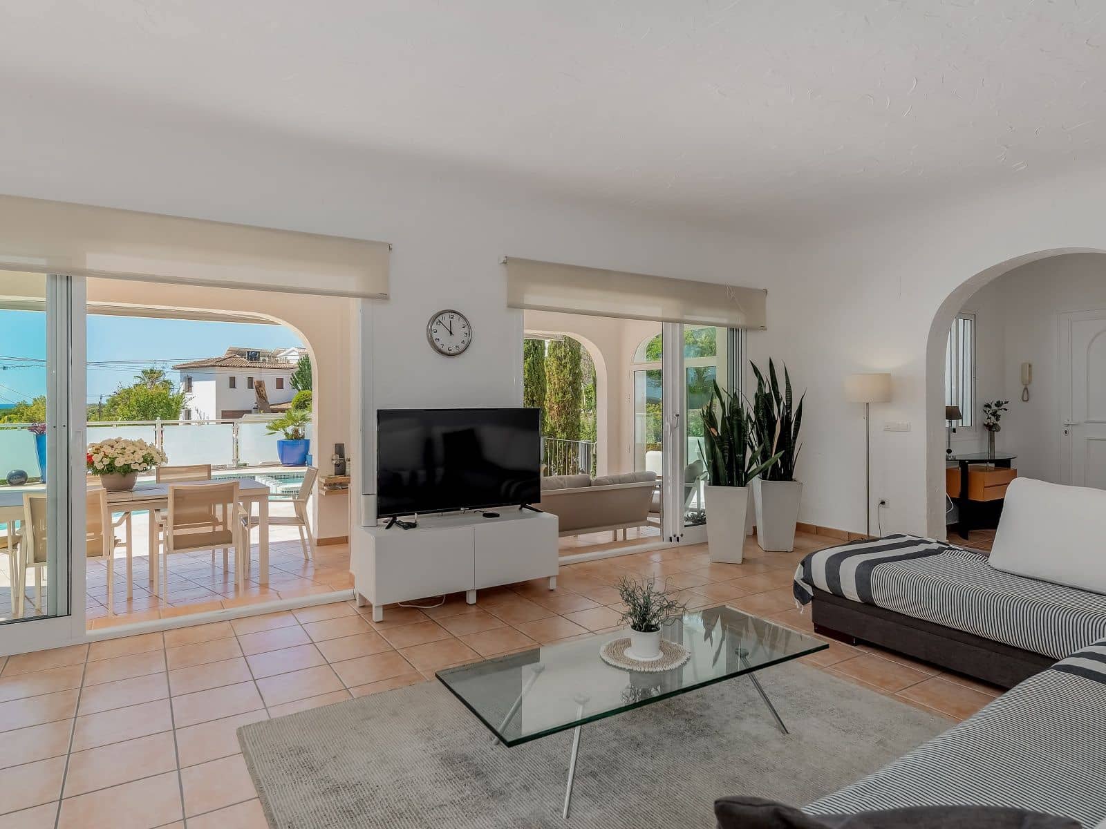 5 bedroom Villa for sale in Moraira with pool garage - € 1,499,000 (Ref: 9824225)