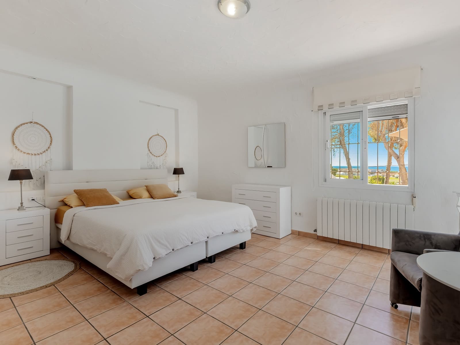 5 bedroom Villa for sale in Moraira with pool garage - € 1,499,000 (Ref: 9824225)