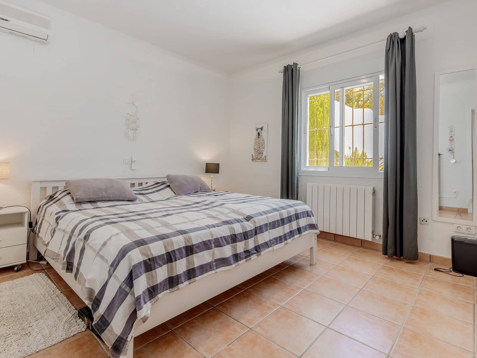 5 bedroom Villa for sale in Moraira with pool garage - € 1,499,000 (Ref: 9824225)