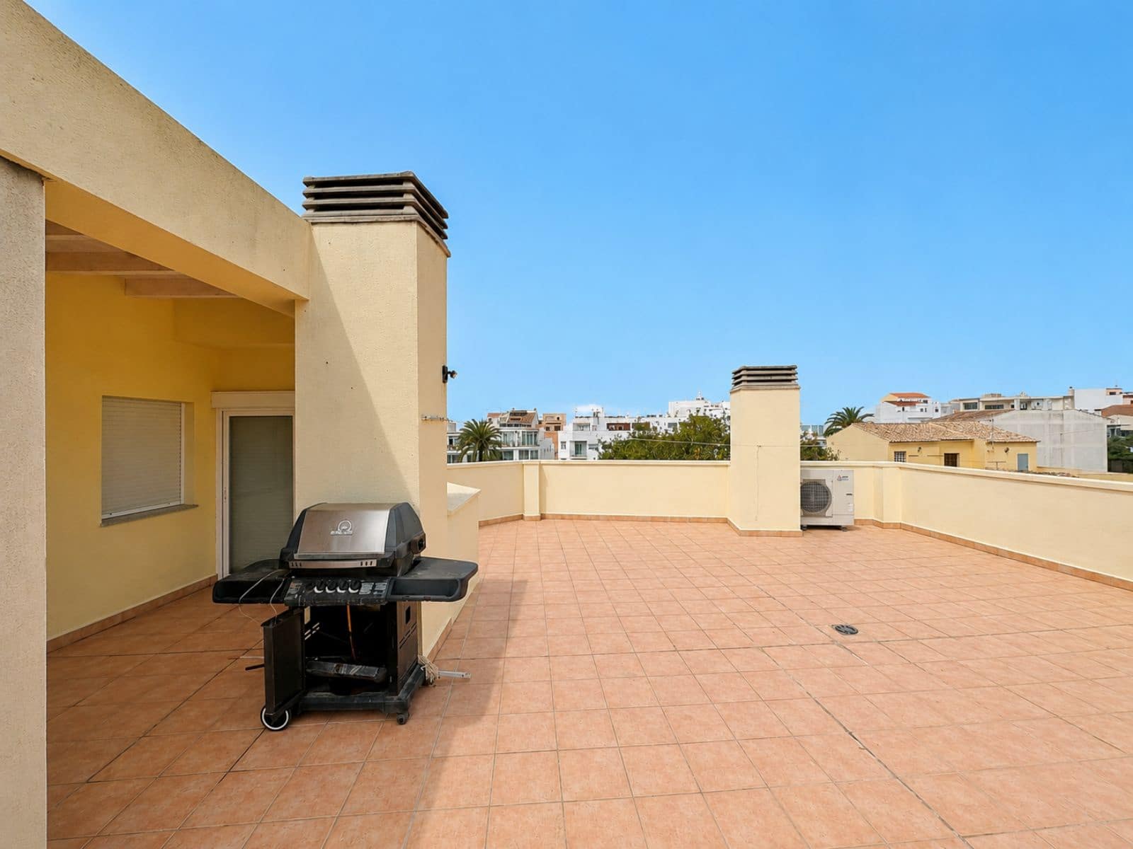 3 bedroom Apartment for sale in Benitachell / Benitatxell with garage - € 318,000 (Ref: 9829891)