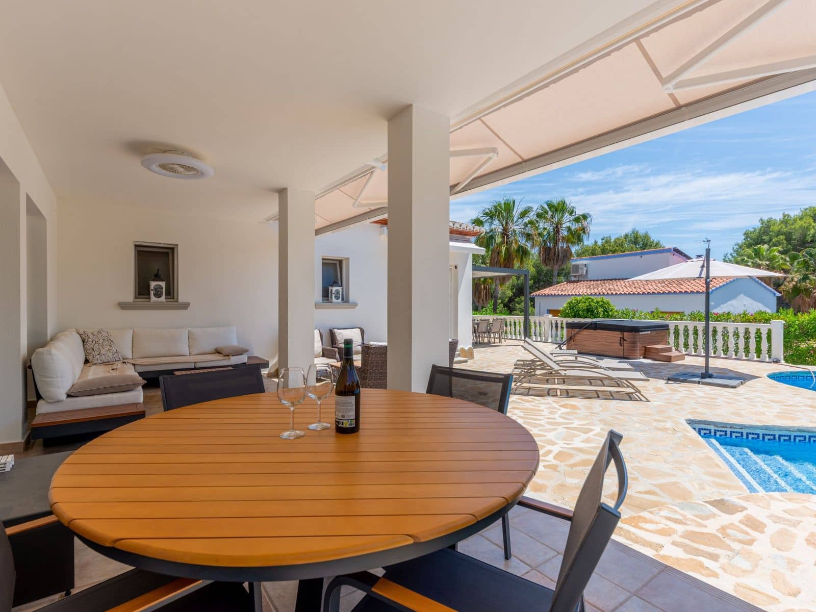 3 soverom Villa til salgs i Moraira - € 1 090 000 (Ref: 9858705)