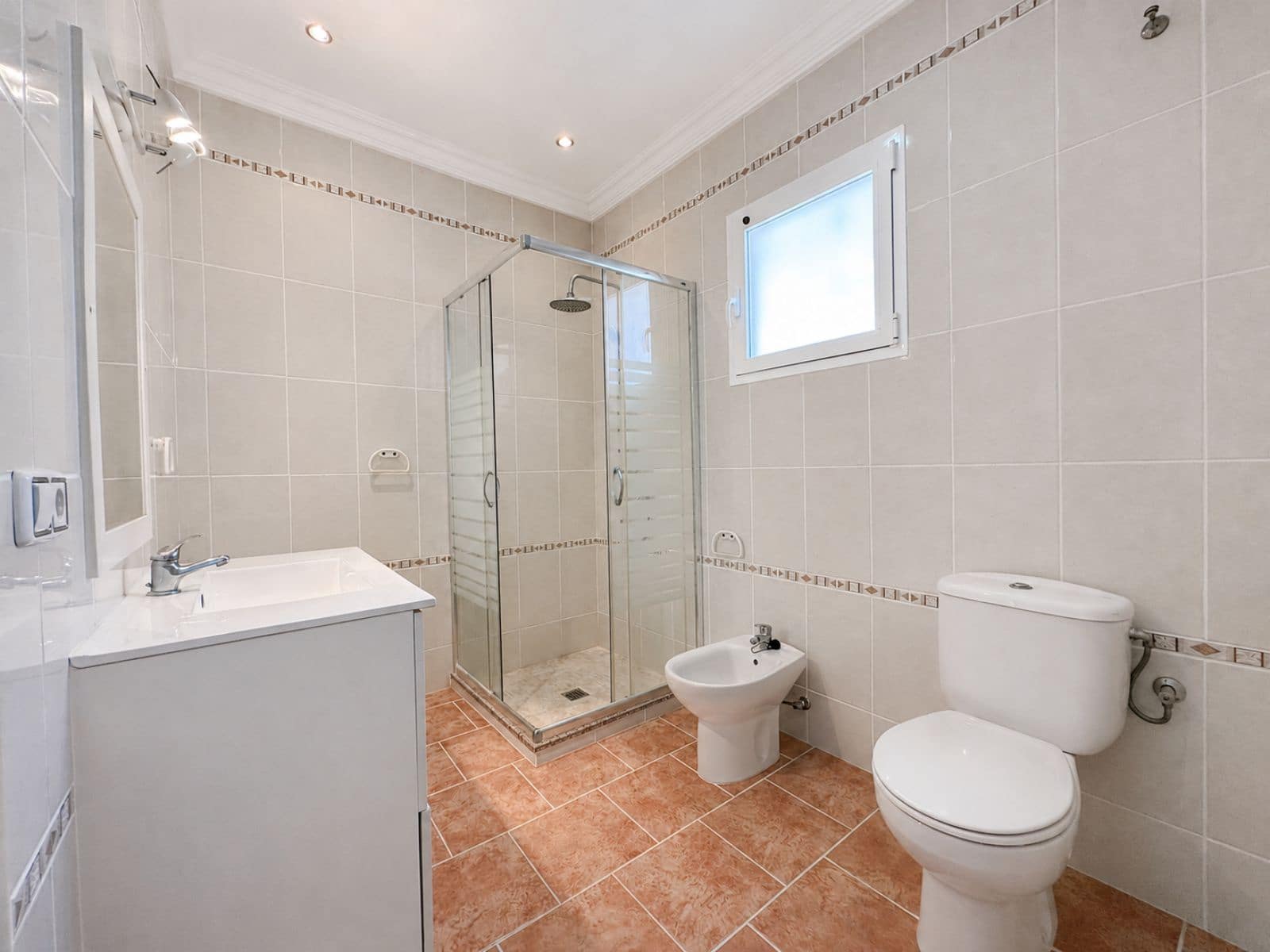 2 bedroom Bungalow for sale in Moraira with garage - € 248,000 (Ref: 9924875)