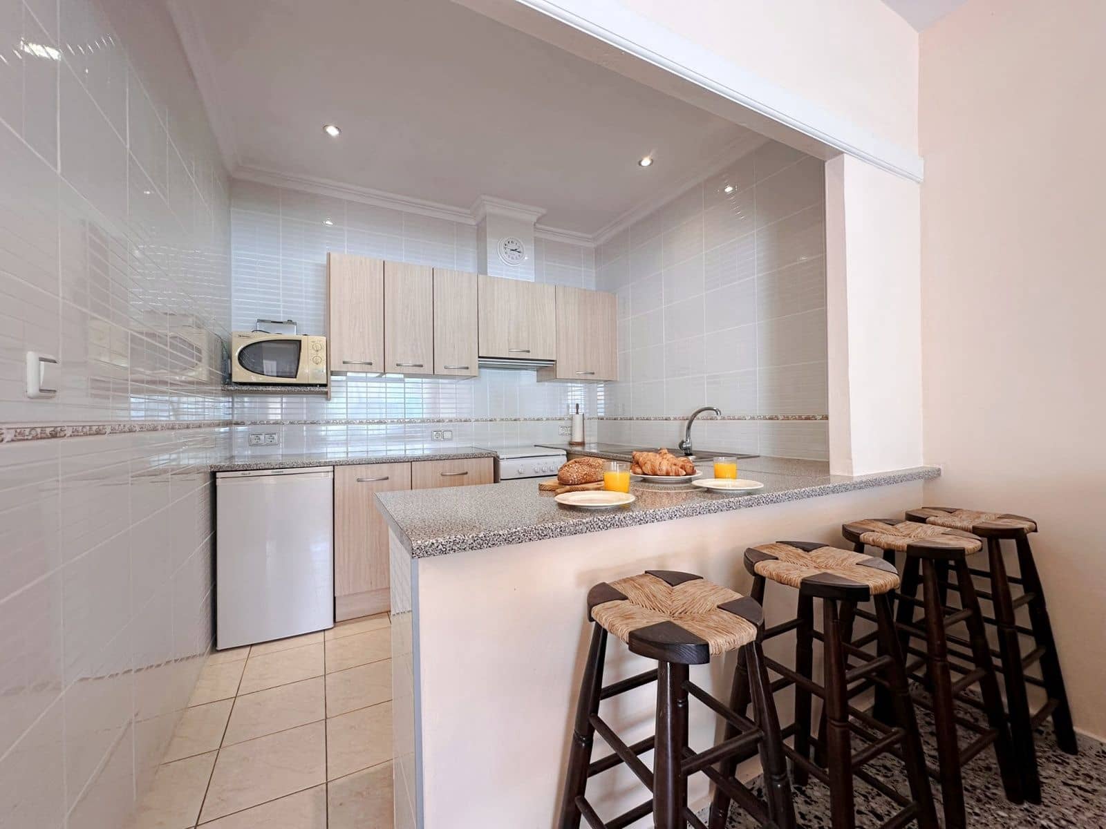 2 bedroom Bungalow for sale in Moraira with garage - € 248,000 (Ref: 9924875)