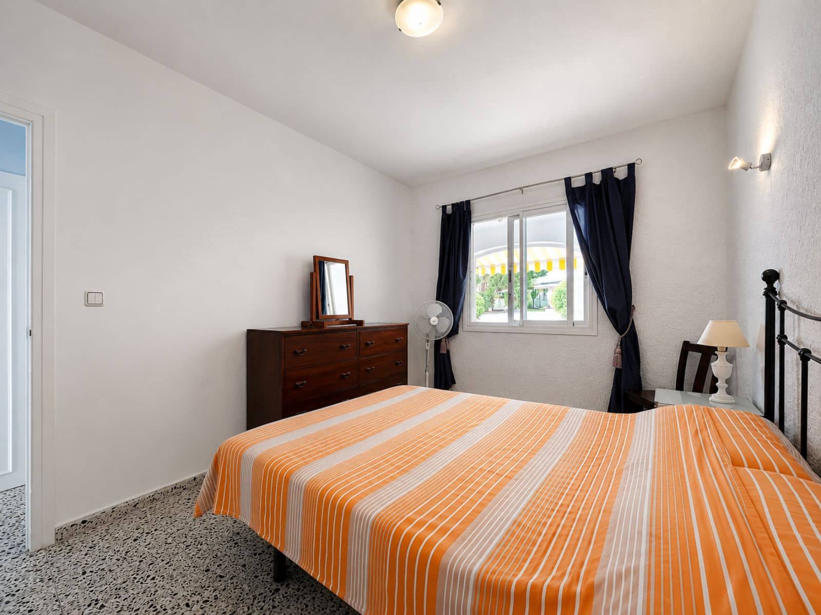 2 bedroom Bungalow for sale in Moraira with garage - € 248,000 (Ref: 9924875)