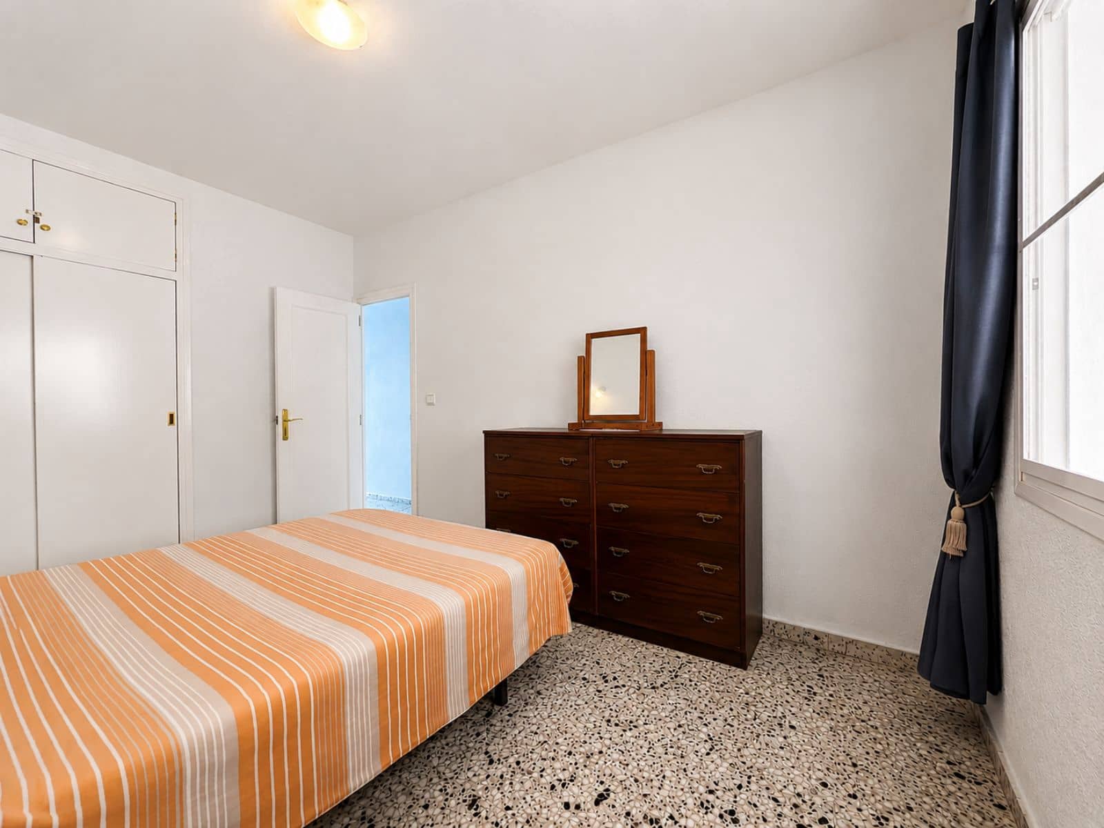 2 bedroom Bungalow for sale in Moraira with garage - € 248,000 (Ref: 9924875)