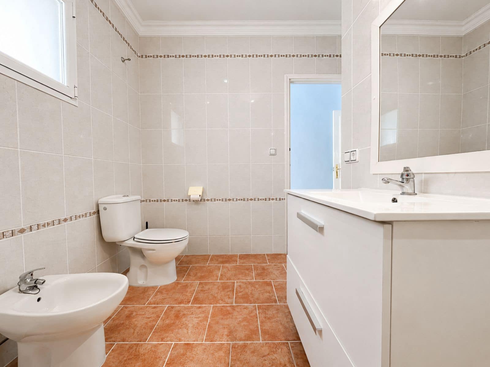 2 bedroom Bungalow for sale in Moraira with garage - € 248,000 (Ref: 9924875)