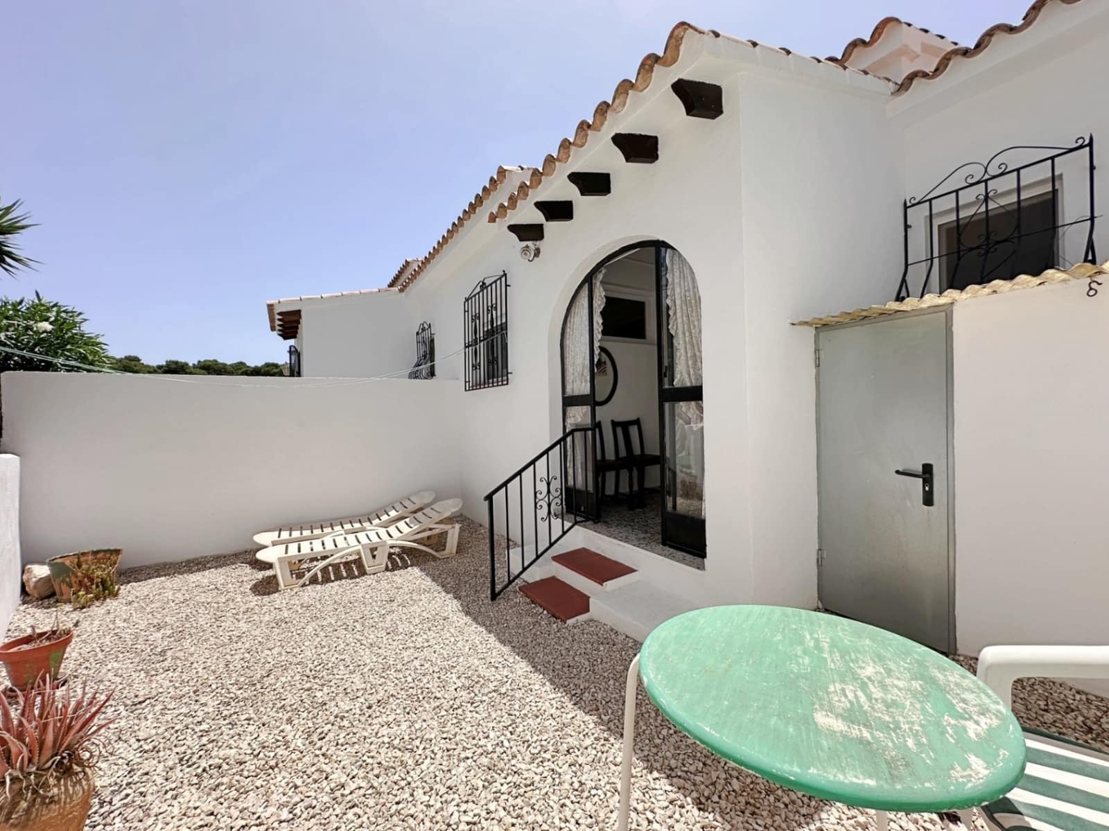 2 bedroom Bungalow for sale in Moraira with garage - € 248,000 (Ref: 9924875)