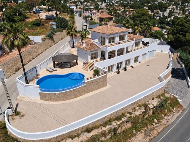 Chalet de 3 habitaciones en Benissa en venta con piscina garaje - 1.990.000 € (Ref: 9965730)