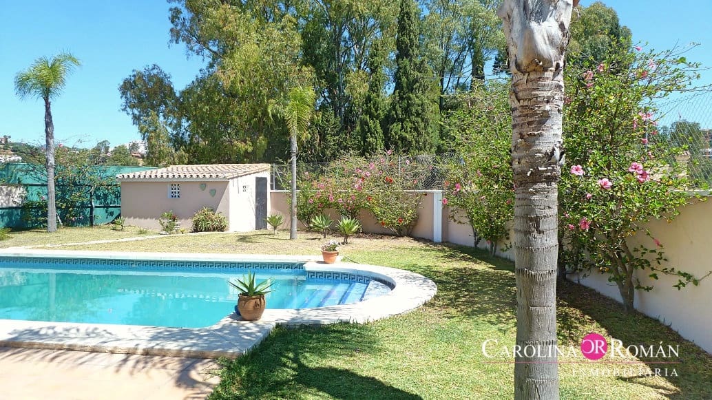 4 chambre Maison de Ville à vendre à Benahavis avec piscine garage - 1 499 999 € (Ref: 8521000)