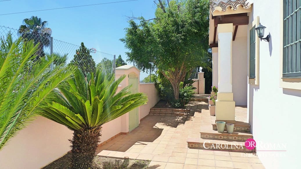 4 chambre Maison de Ville à vendre à Benahavis avec piscine garage - 1 499 999 € (Ref: 8521000)