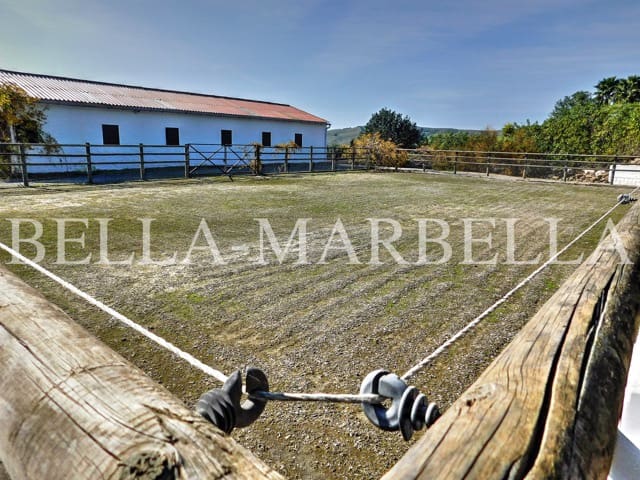 8 quarto Quinta/Casa Rural para venda em Sotogrande com piscina garagem - 3 950 000 € (Ref: 8524521)