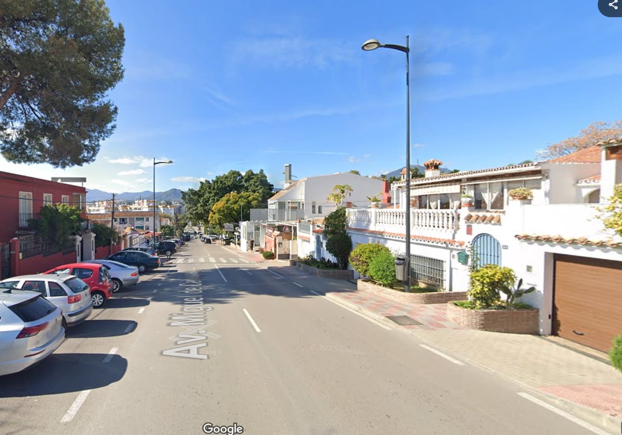 Restaurant/Bar til salgs i Marbella - € 427 000 (Ref: 9287799)