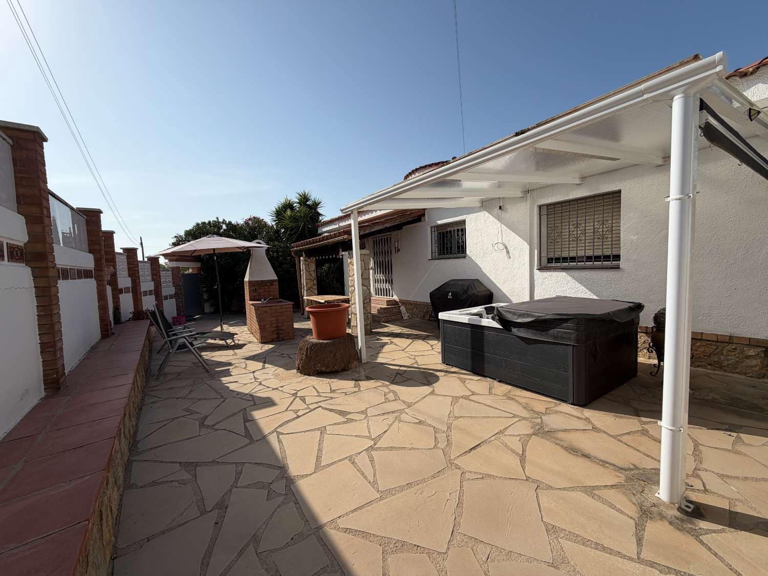 2 bedroom Villa for sale in Mont-roig del Camp with garage - € 280,000 (Ref: 10012909)