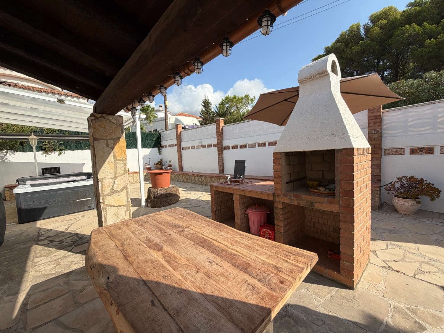 2 bedroom Villa for sale in Mont-roig del Camp with garage - € 280,000 (Ref: 10012909)
