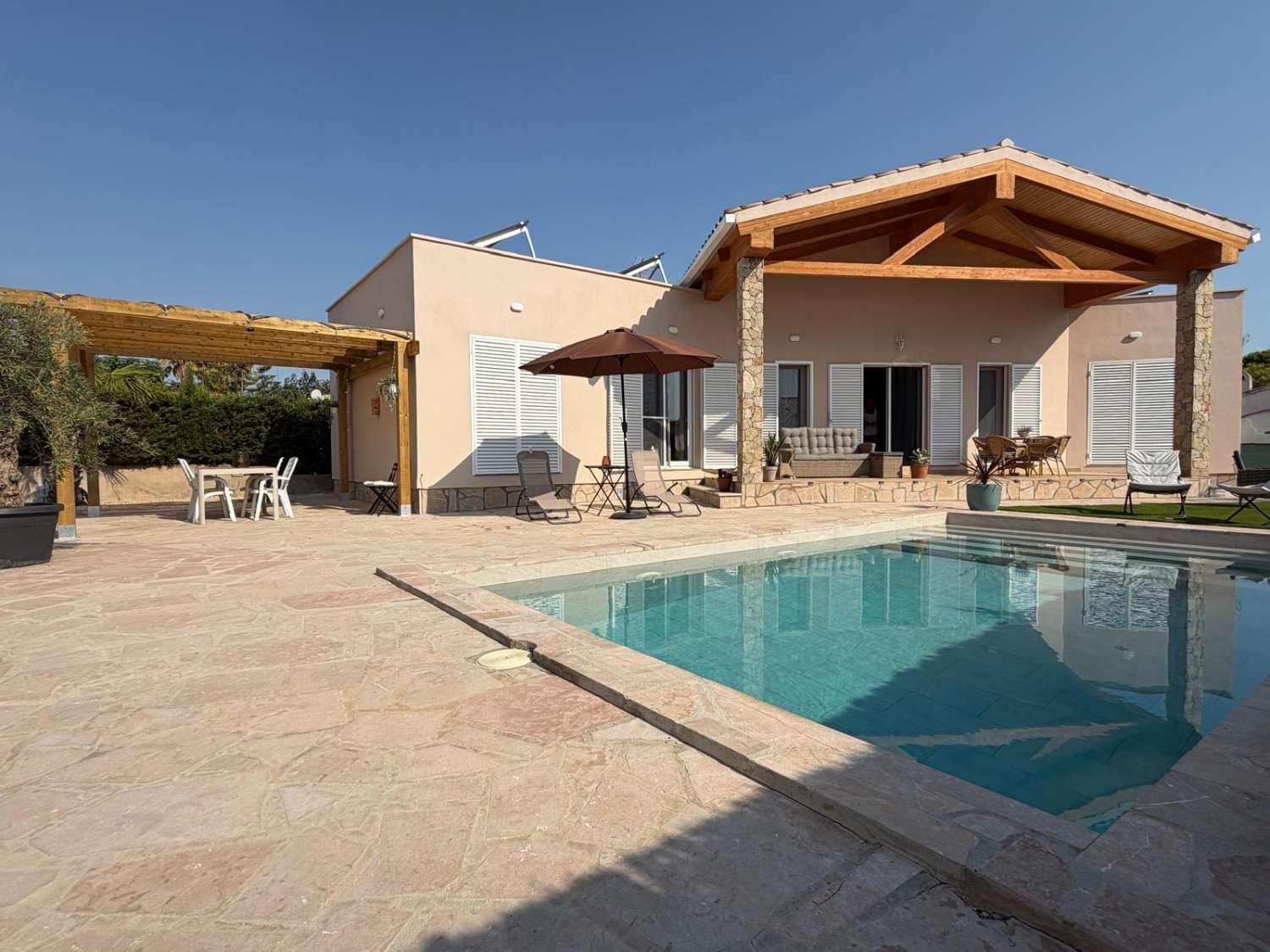 3 sypialnia Willa na sprzedaż w L'Ametlla de Mar z basenem garażem - 550 000 € (Ref: 10031553)