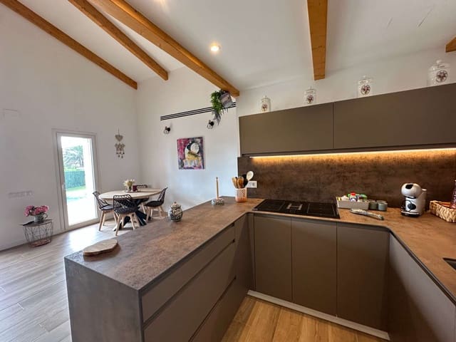 3 camera da letto Villa in vendita in L'Ametlla de Mar con piscina garage - 550.000 € (Rif: 10031553)