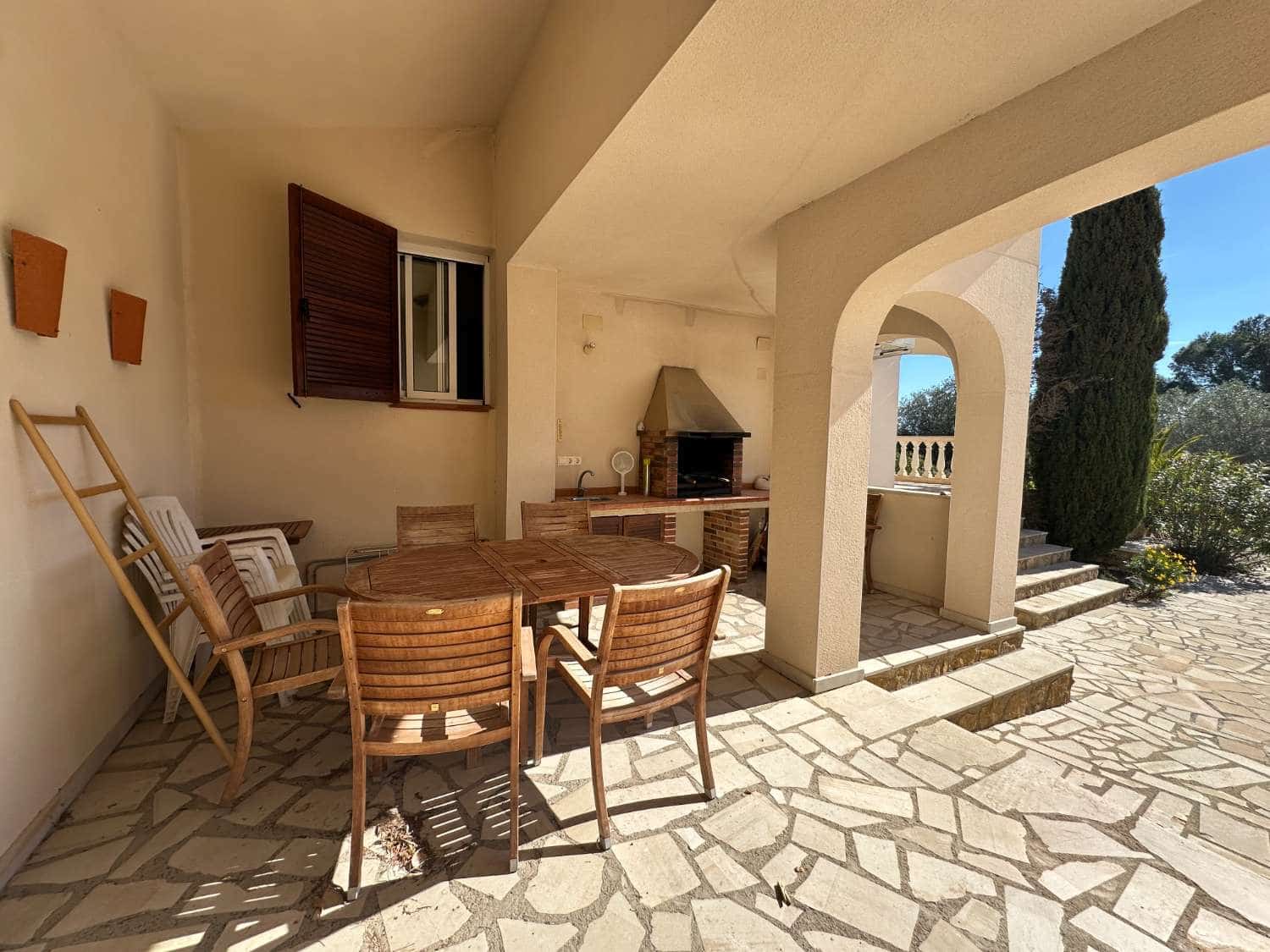 4 bedroom Villa for sale in L'Ametlla de Mar with pool - € 440,000 (Ref: 10132618)