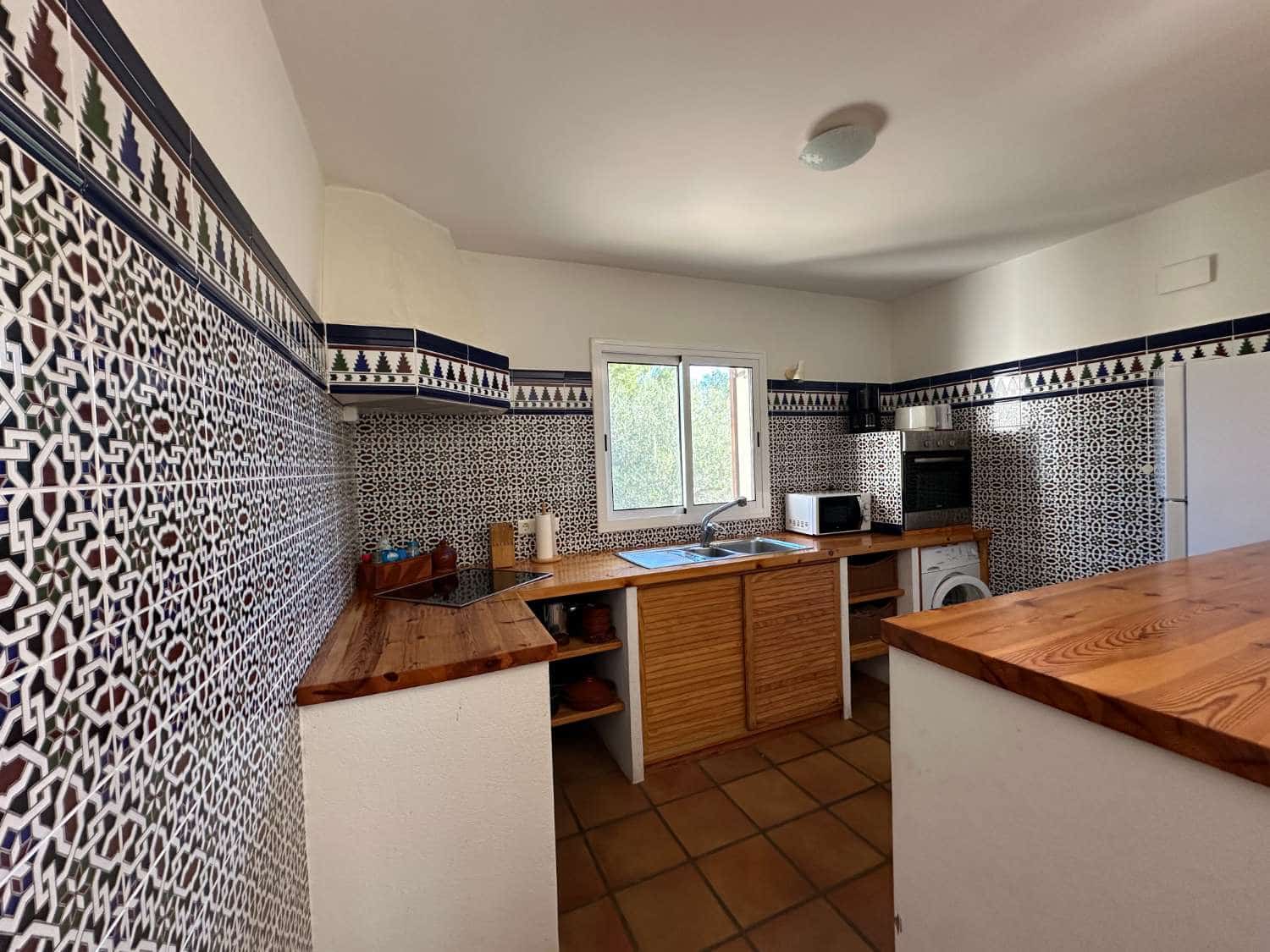 4 bedroom Villa for sale in L'Ametlla de Mar with pool - € 440,000 (Ref: 10132618)
