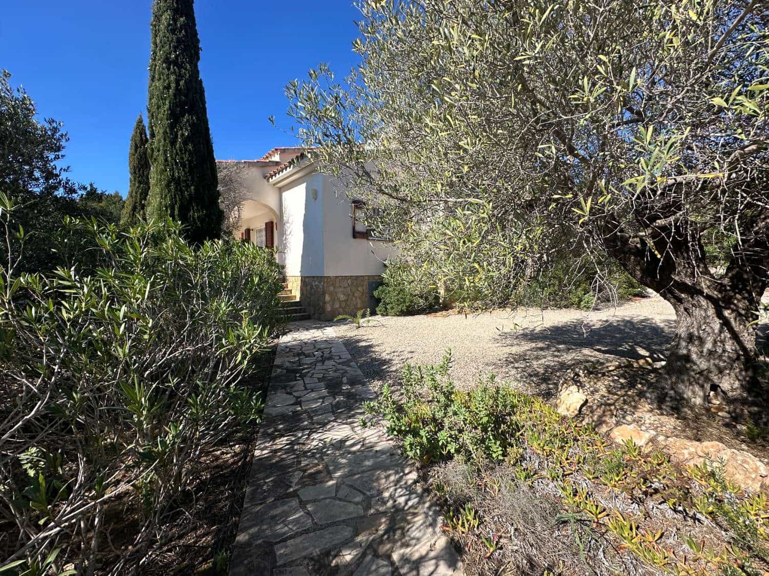 4 bedroom Villa for sale in L'Ametlla de Mar with pool - € 440,000 (Ref: 10132618)