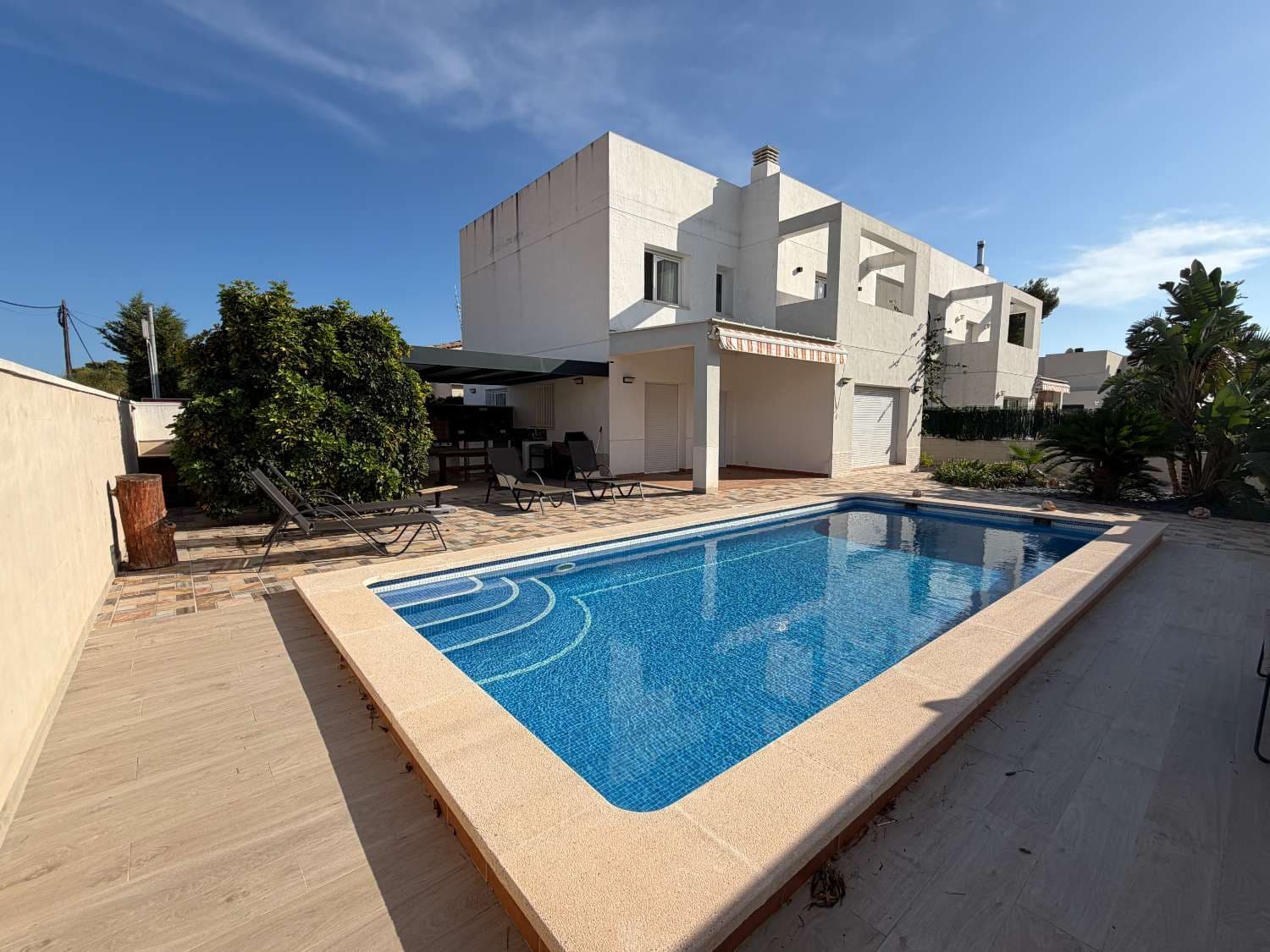 5 soverom Villa til salgs i L'Ametlla de Mar med svømmebasseng garasje - € 470 000 (Ref: 10135737)