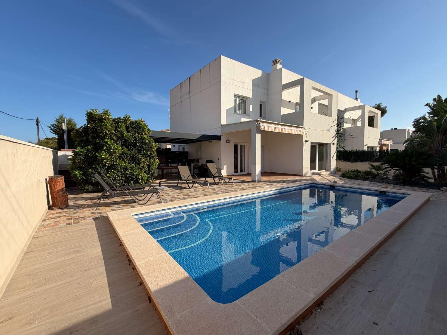 5 soverom Villa til salgs i L'Ametlla de Mar med svømmebasseng garasje - € 470 000 (Ref: 10135737)