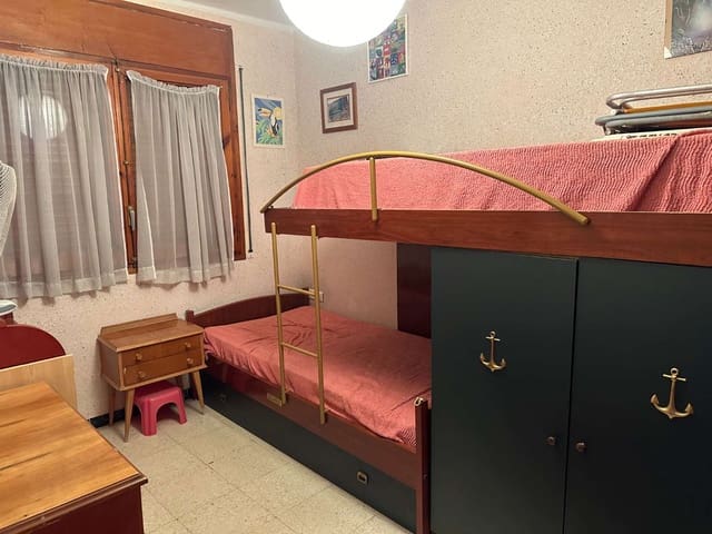 2 bedroom Flat for sale in Mont-roig del Camp - € 125,000 (Ref: 10139214)