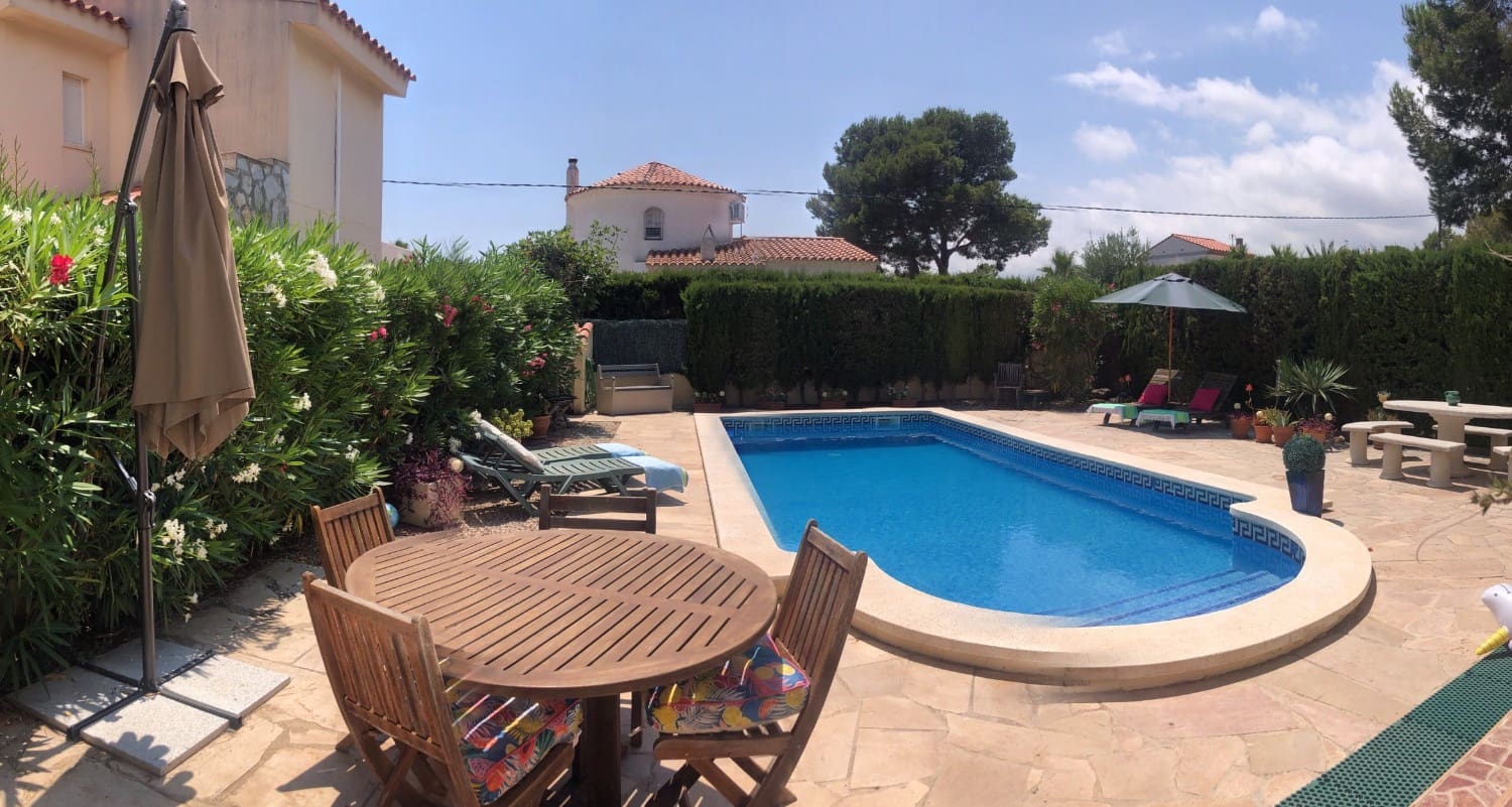 3 soveværelse Villa til salg i L'Ametlla de Mar med swimmingpool - € 290.000 (Ref: 5583699)