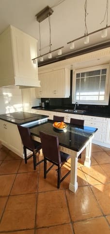 Chalet de 7 habitaciones en Mont-roig del Camp en venta con piscina garaje - 795.000 € (Ref: 5692327)