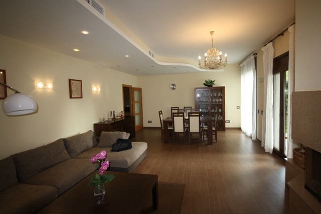 5 makuuhuone Huvila myytävänä paikassa L'Ametlla de Mar mukana uima-altaan - 1 300 000 € (Ref: 7464656)