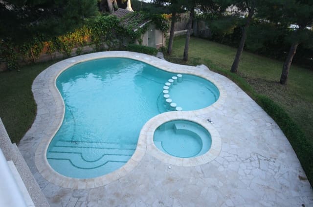 5 makuuhuone Huvila myytävänä paikassa L'Ametlla de Mar mukana uima-altaan - 1 300 000 € (Ref: 7464656)