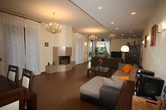 5 makuuhuone Huvila myytävänä paikassa L'Ametlla de Mar mukana uima-altaan - 1 300 000 € (Ref: 7464656)