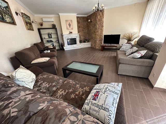 5 makuuhuone Huvila myytävänä paikassa L'Ametlla de Mar mukana uima-altaan - 1 200 000 € (Ref: 7797606)