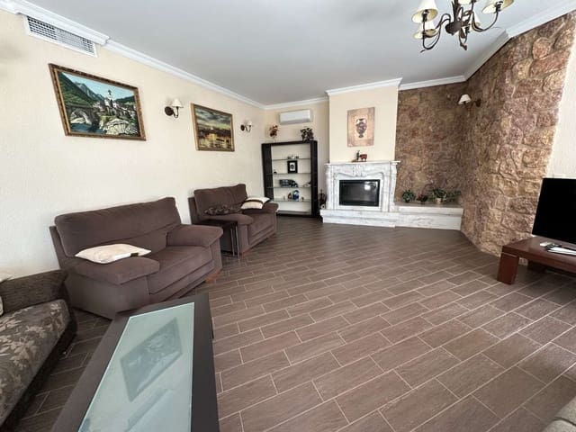 5 makuuhuone Huvila myytävänä paikassa L'Ametlla de Mar mukana uima-altaan - 1 200 000 € (Ref: 7797606)