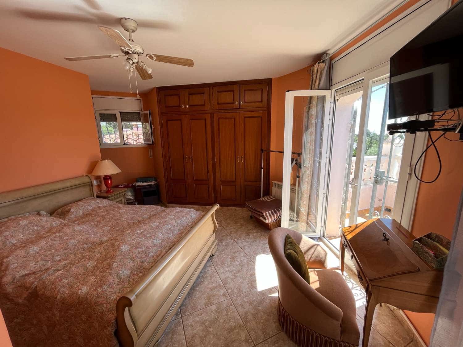 3 bedroom Villa for sale in Pratdip - € 329,000 (Ref: 7839624)