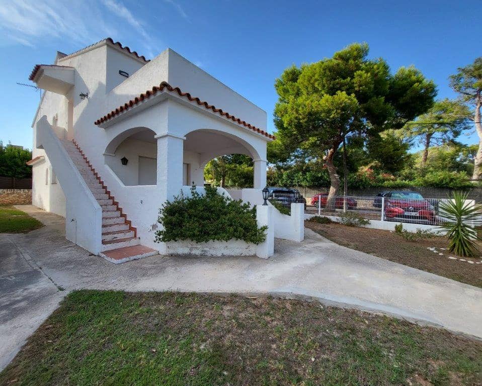 4 bedroom Townhouse for sale in L'Ametlla de Mar with pool - € 439,000 (Ref: 8522788)