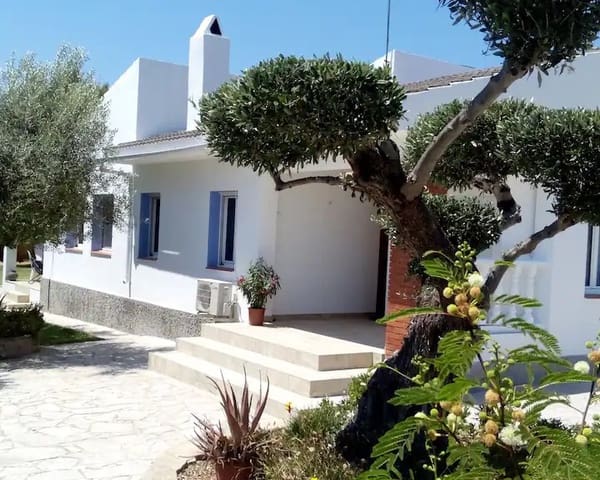 3 bedroom Villa for sale in L'Ametlla de Mar with pool - € 350,000 (Ref: 8821810)