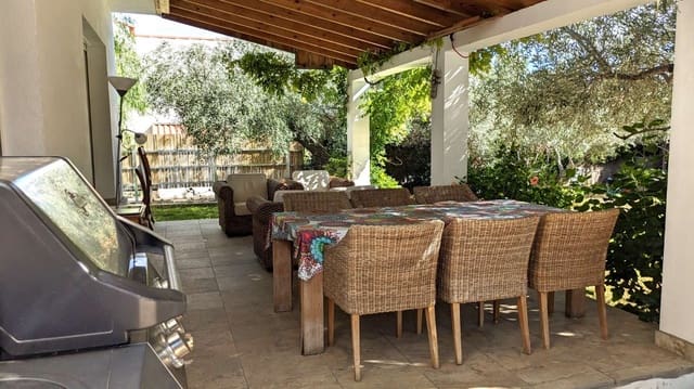 3 bedroom Villa for sale in L'Ametlla de Mar with pool - € 350,000 (Ref: 8821810)