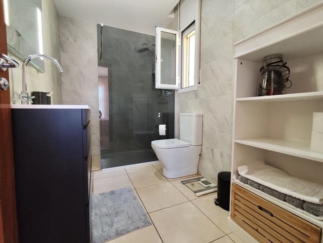 3 bedroom Townhouse for sale in L'Ametlla de Mar with pool - € 260,000 (Ref: 8844438)